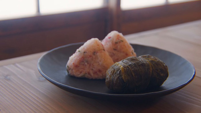 有田川の家でつくった、めはり寿司と梅しそのおにぎり