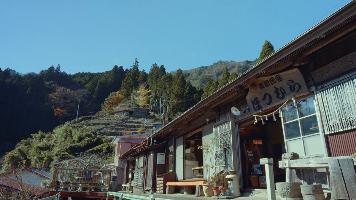 かまどと囲炉裏のある農家の宿