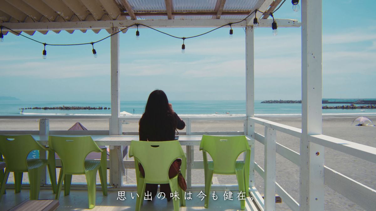 海水浴場の海の家