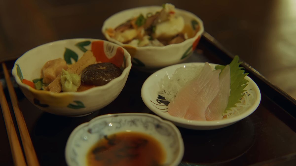 箸を添えた金沢の晩酌の膳