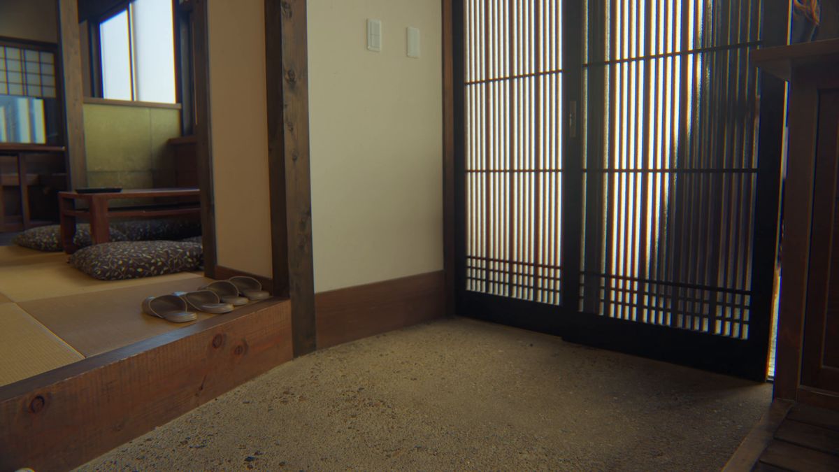 土間から見た格子戸と畳の間