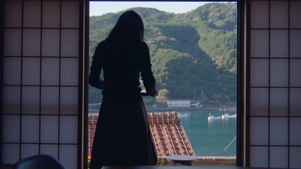 湾を見渡す丘の古民家
