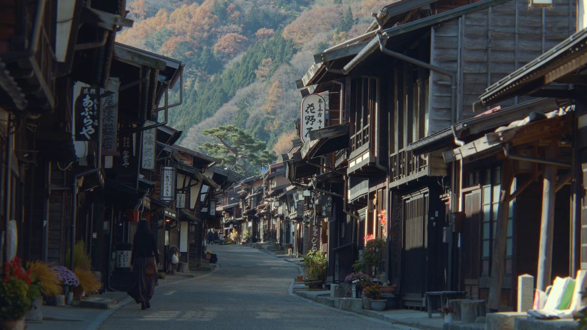奈良井宿の通りと軒を連ねる木造の町家