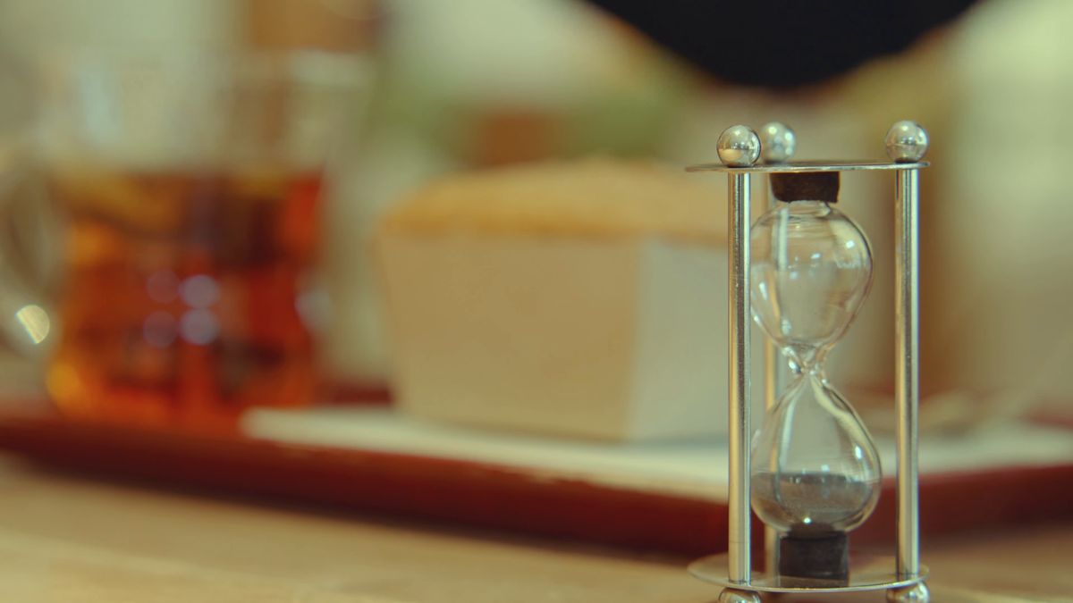 紅茶と砂時計とカステラ