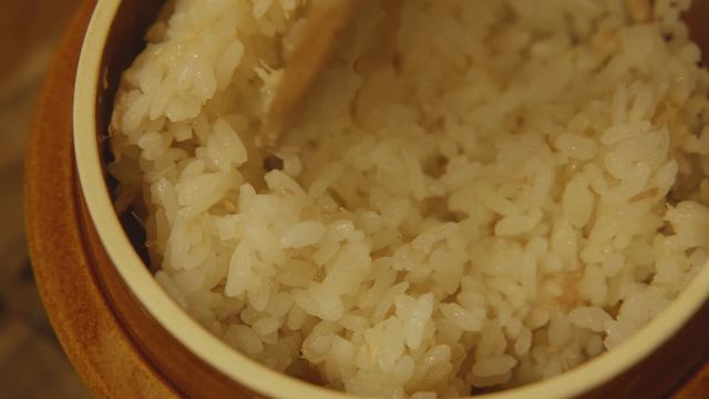 Tai-meshi, pot-rice style (Hojo tai-meshi)